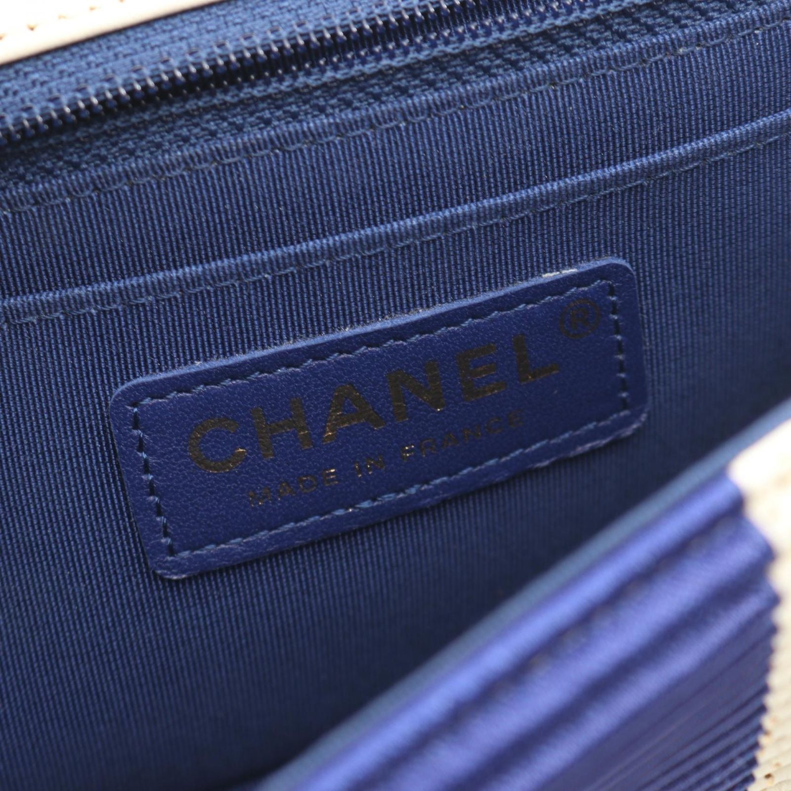 Chanel Shoulder Bag Mini Quilted 20 Pleats Cream Blue Leather Chain — view 4