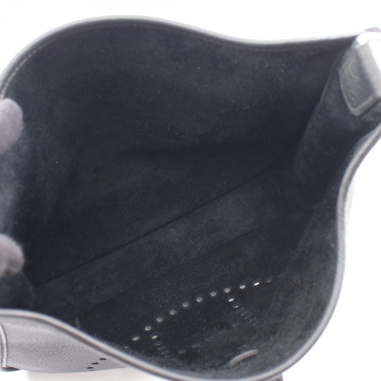 Hermes Shoulder Bag Evelyne 3 Trois PM Black Leather — view 3