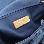 Chanel Shoulder Bag 19 Dizeneuf Quilted Navy Canvas 19 Chain — view 4
