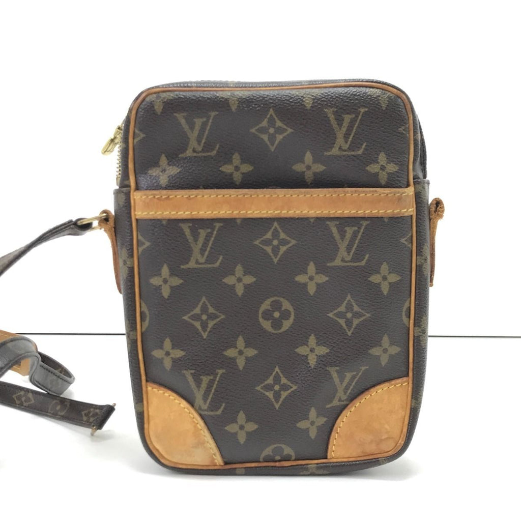 Louis Vuitton Shoulder Bag Monogram Danube Root Removal — view 2