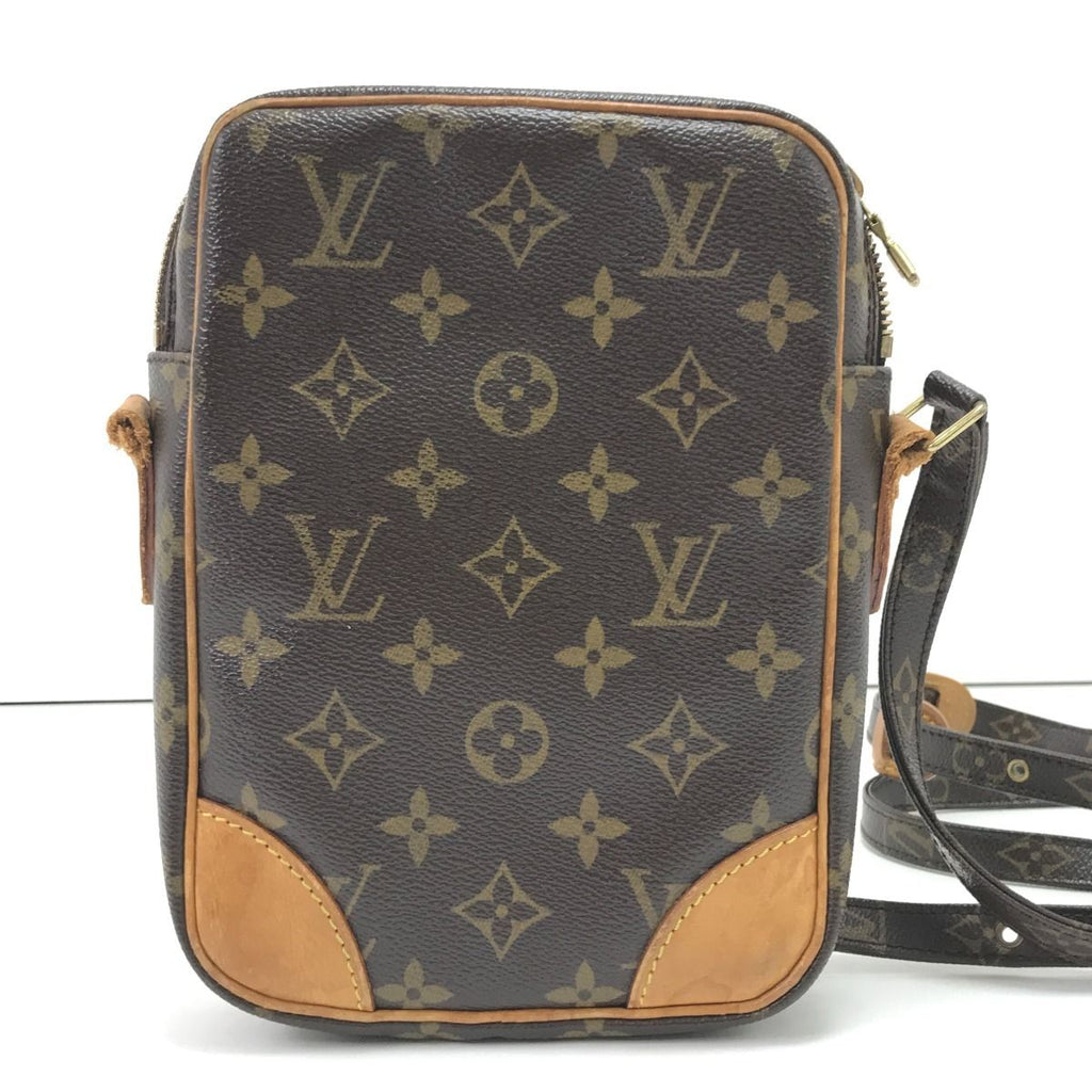 Louis Vuitton Shoulder Bag Monogram Danube Root Removal — view 3