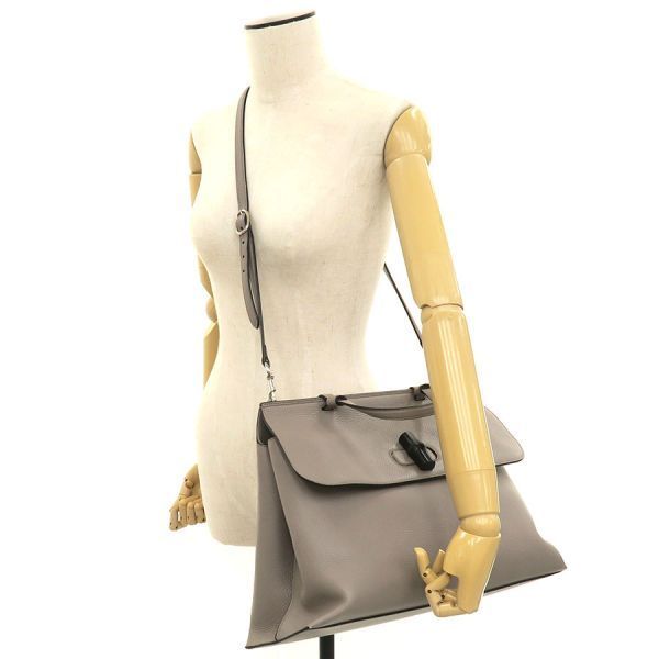 Gucci Bamboo Daily Messenger — view 9