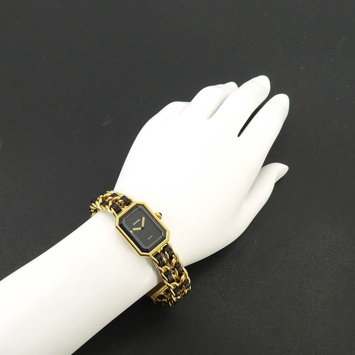 Chanel Premiere L Vintage Watch Black Gold — view 3