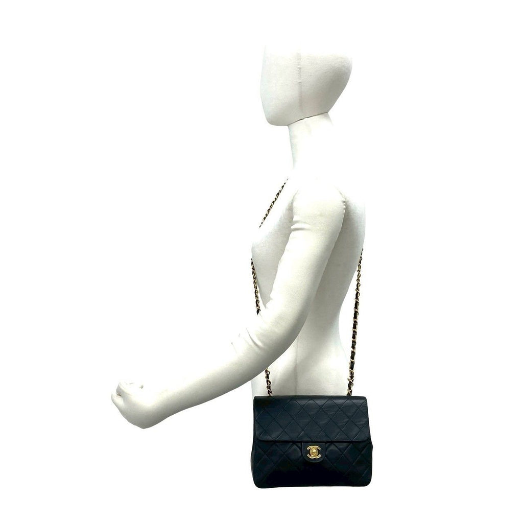 Chanel Card and Vintage Quilted Coco Lambskin Chain Shoulder Bag Black — view 2