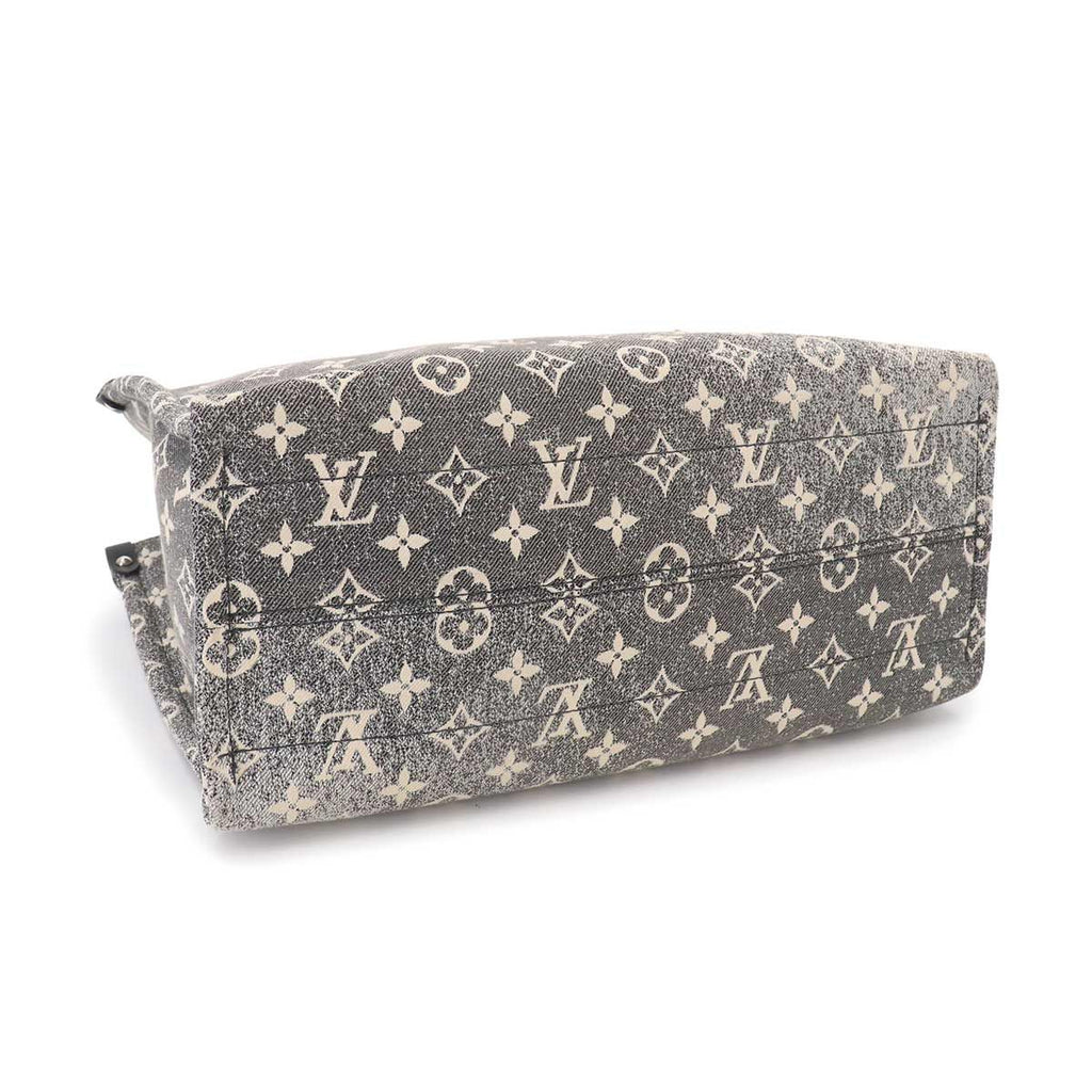 Louis Vuitton Monogram Jacquard Denim On The Go MM 2-Way Tote Shoulder Bag Gray — view 4