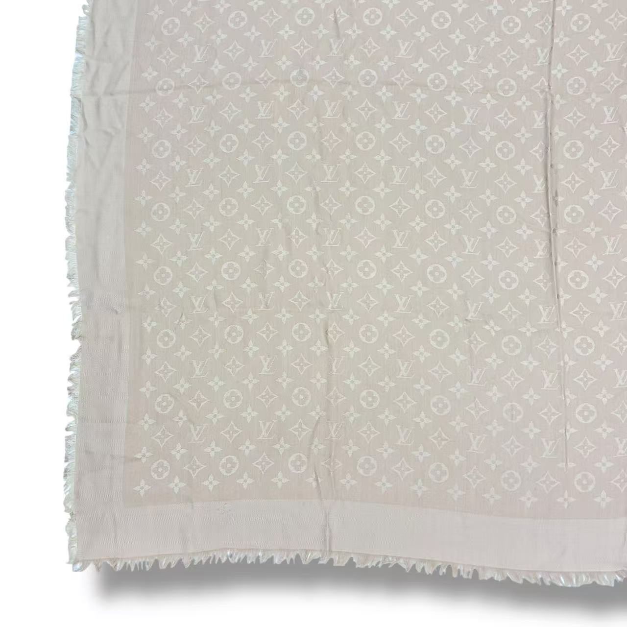 Louis Vuitton Silk Wool Scarf Monogram Beige — view 5