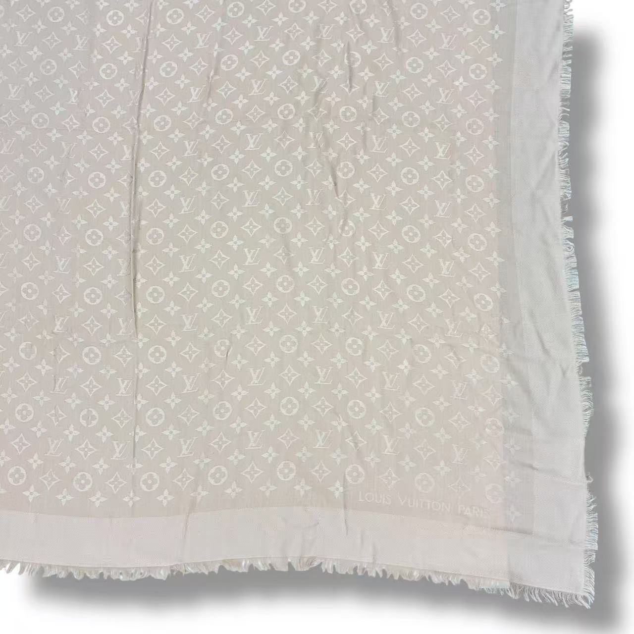 Louis Vuitton Silk Wool Scarf Monogram Beige — view 6
