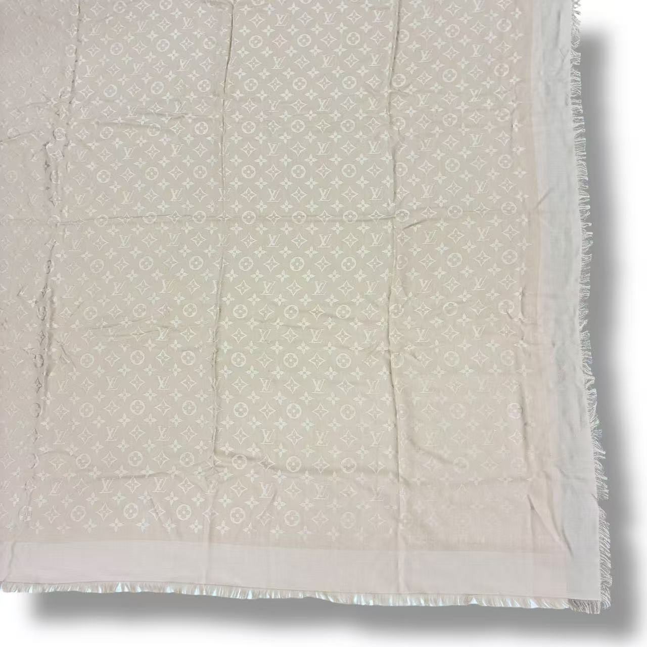 Louis Vuitton Silk Wool Scarf Monogram Beige — view 5