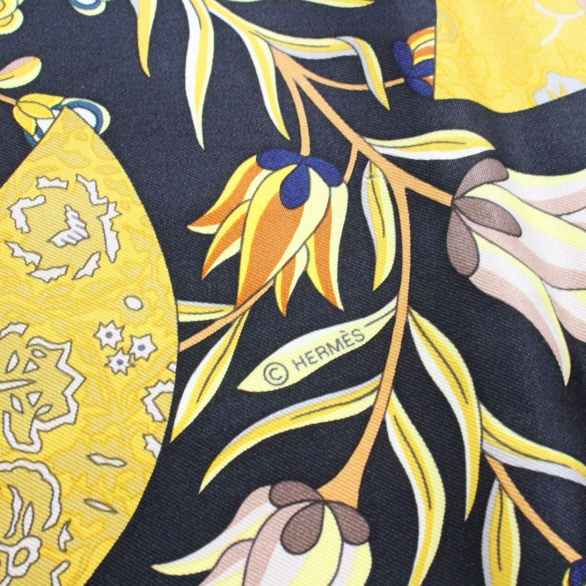 Hermes Carre 90 Scarf Flower Blooming Fabric Fan Silk 100% Black Pawn — view 6