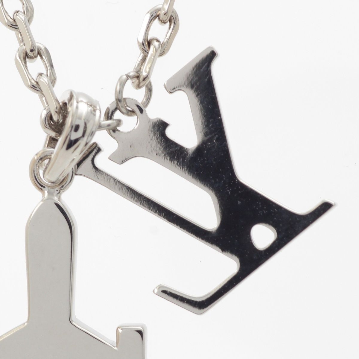 Louis Vuitton Monogram LV Plain Pendant Chain Necklace Logo Airplane Motif — view 6