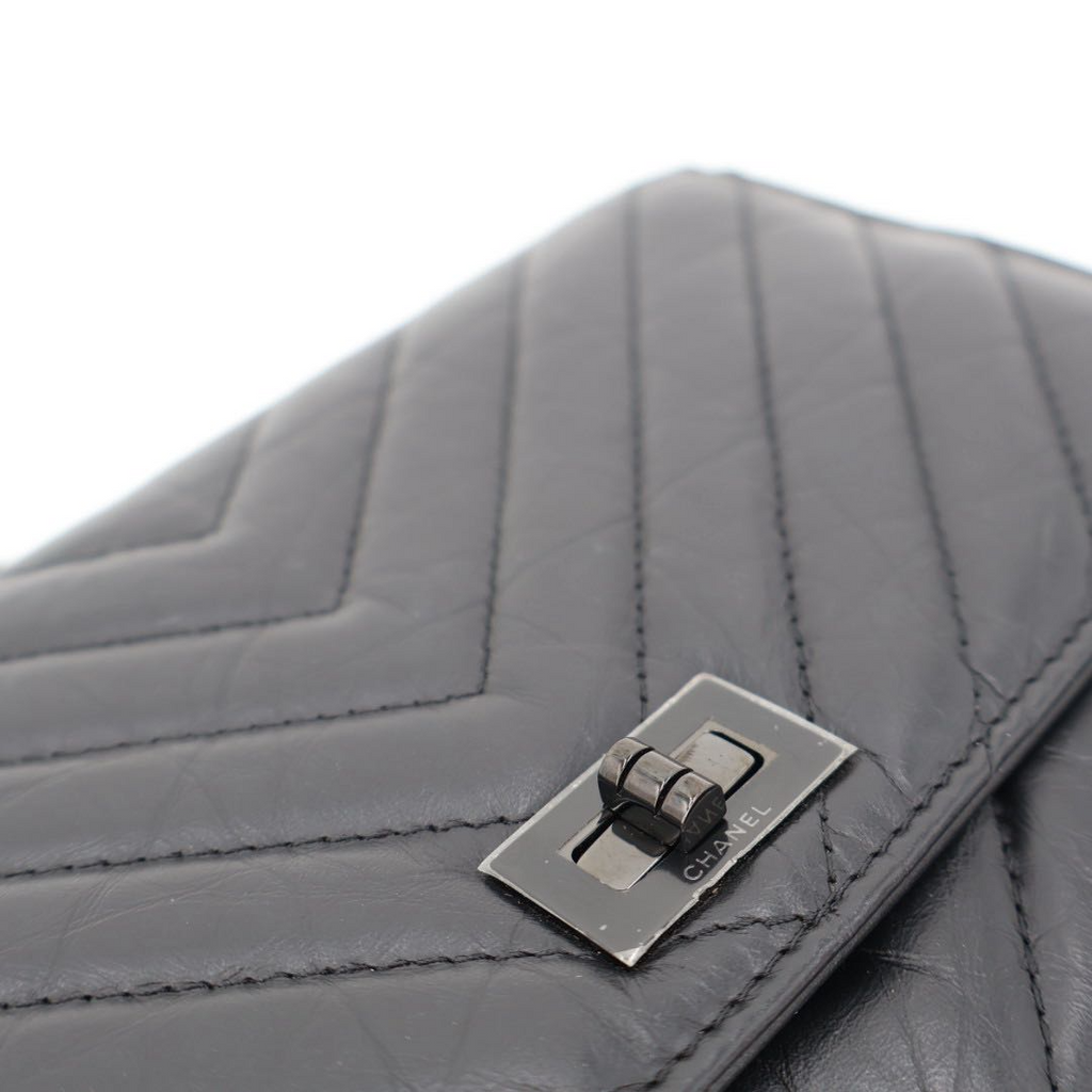 Chanel 2.55 Chain Wallet Shoulder — view 3