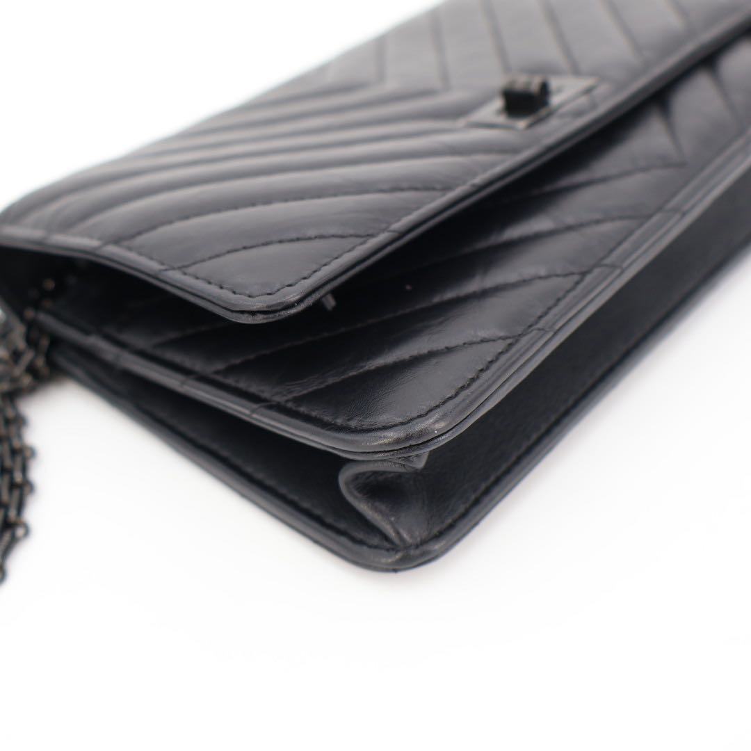 Chanel 2.55 Chain Wallet Shoulder — view 4