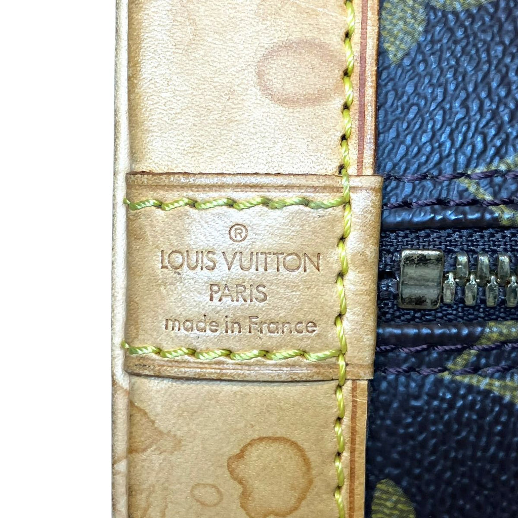 Louis Vuitton Alma Monogram Handbag Canvas — view 4
