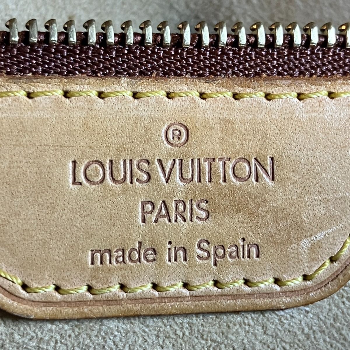 Louis Vuitton Looping GM Monogram Shoulder Bag Canvas — view 4