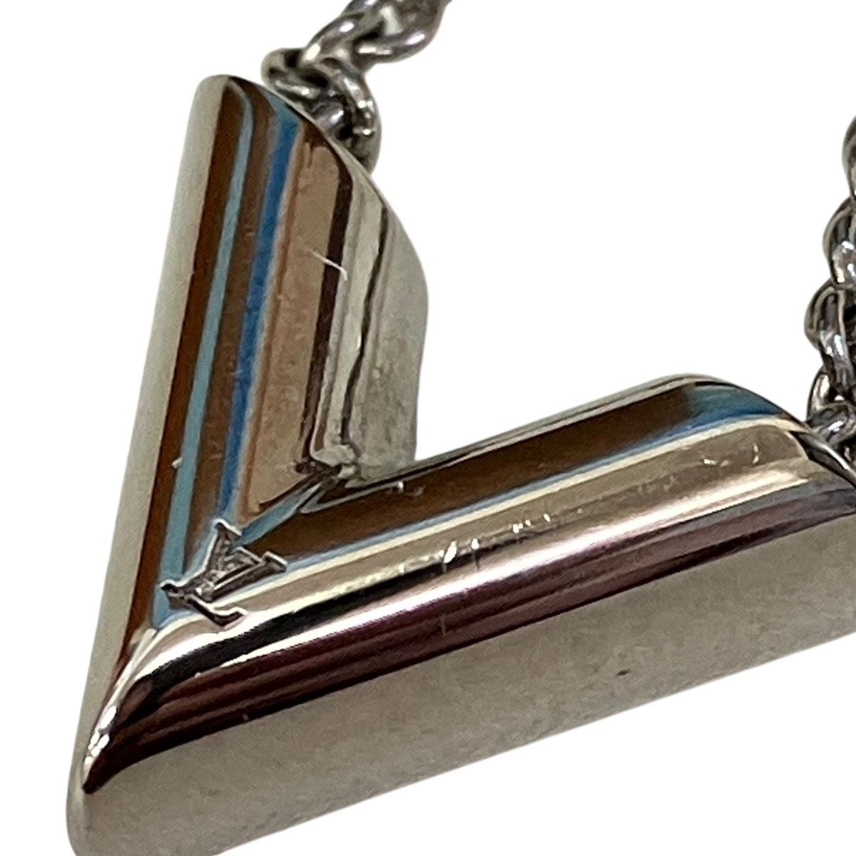 Louis Vuitton Essential Necklace 41 cm Brass Metal — view 7