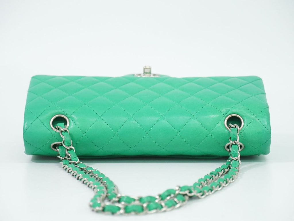 Chanel CC Logo Quilted 25 Double Flap Chain Shoulder Bag Lambskin Leather — view 5