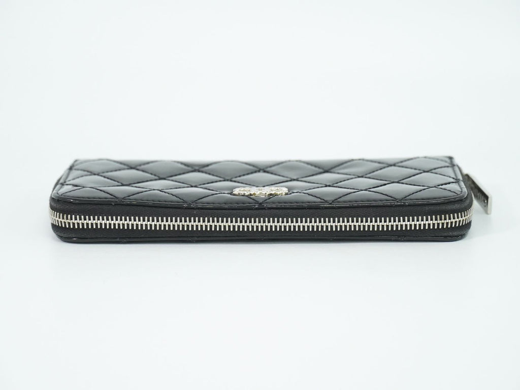 Chanel CC Logo Quilted Round Zip Wallet Patent Leather Black — view 5