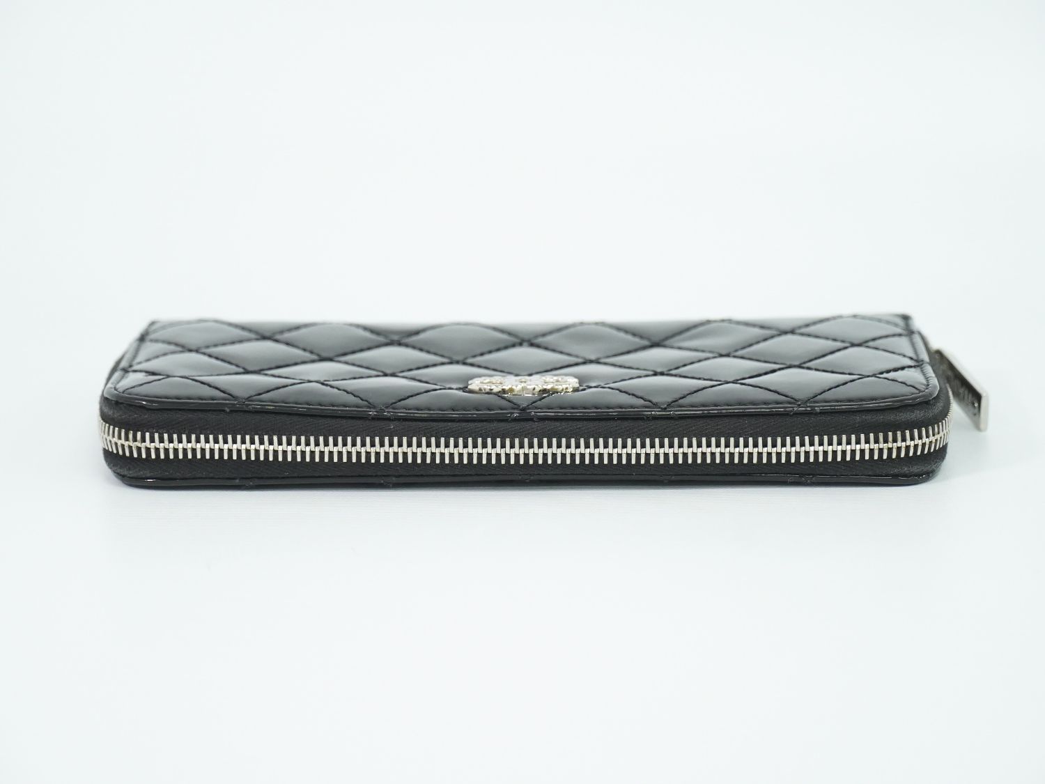 Chanel CC Logo Quilted Round Zip Wallet Patent Leather Black — view 5