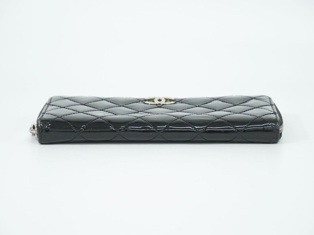 Chanel CC Logo Quilted Round Zip Wallet Patent Leather Black — view 3