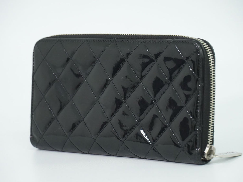 Chanel CC Logo Quilted Round Zip Wallet Patent Leather Black — view 2