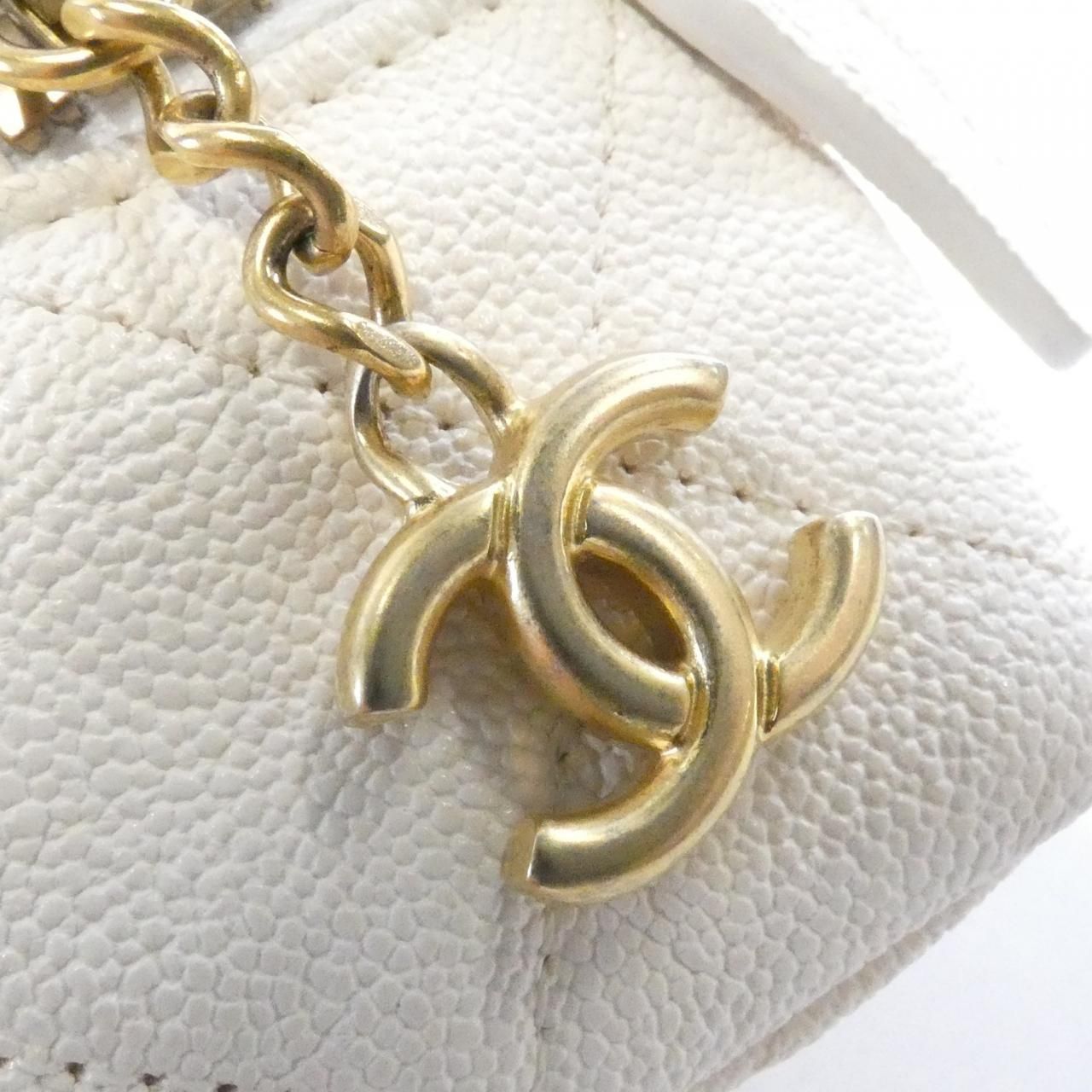 Chanel Shoulder Bag White — view 5