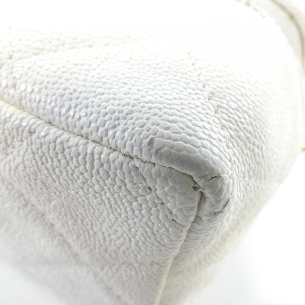 Chanel Shoulder Bag White — view 3