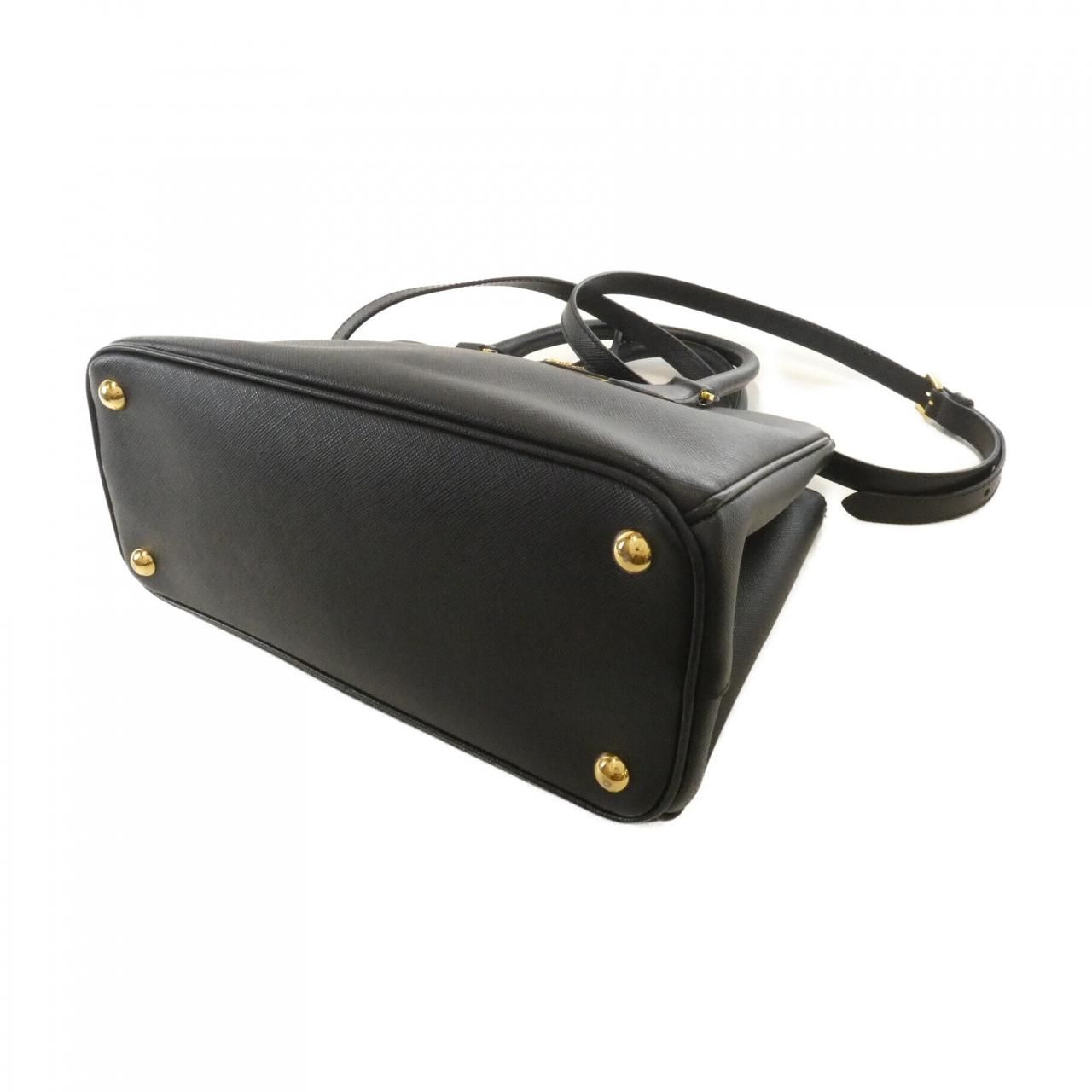 Prada Bag Handbag Gold — view 3