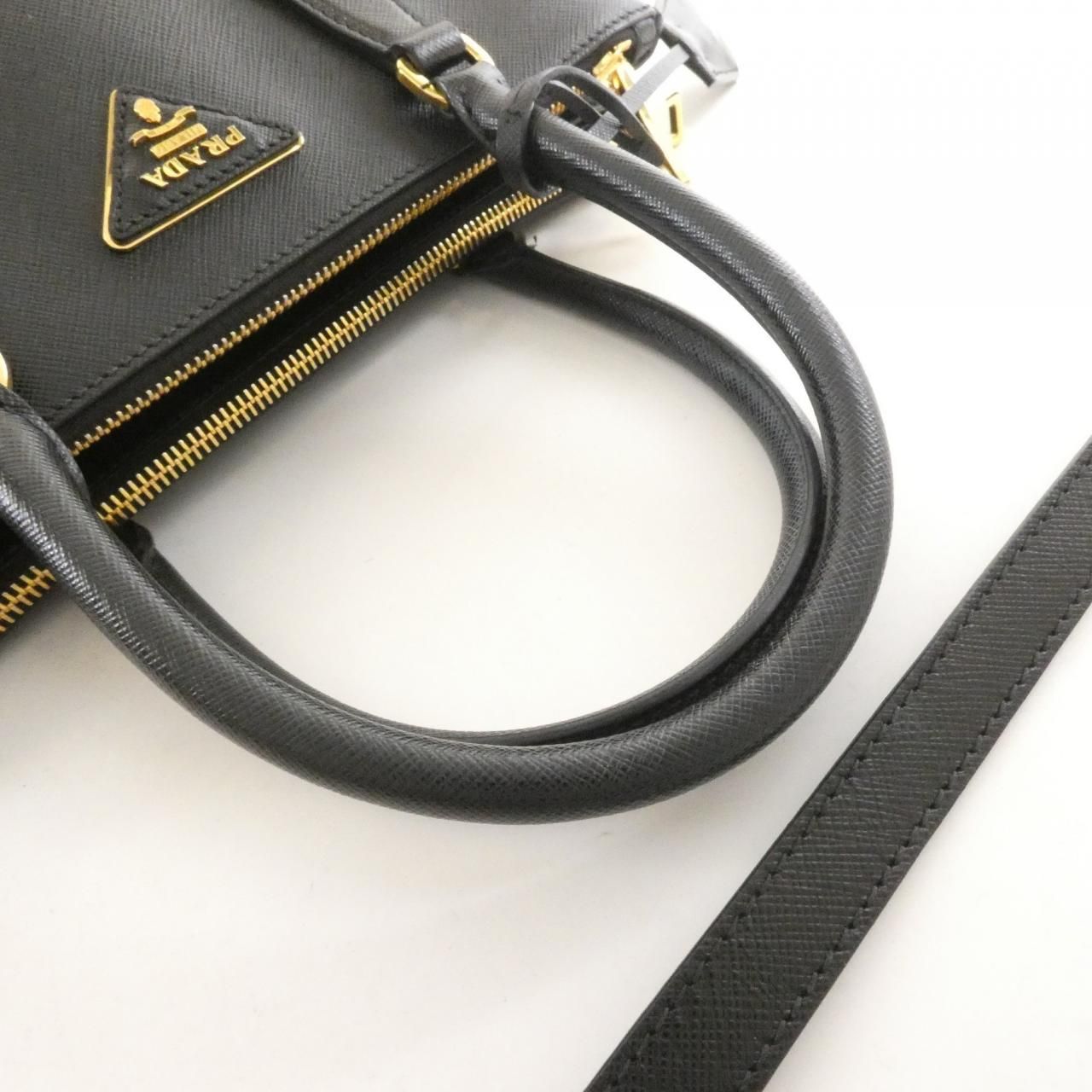 Prada Bag Handbag Gold — view 5