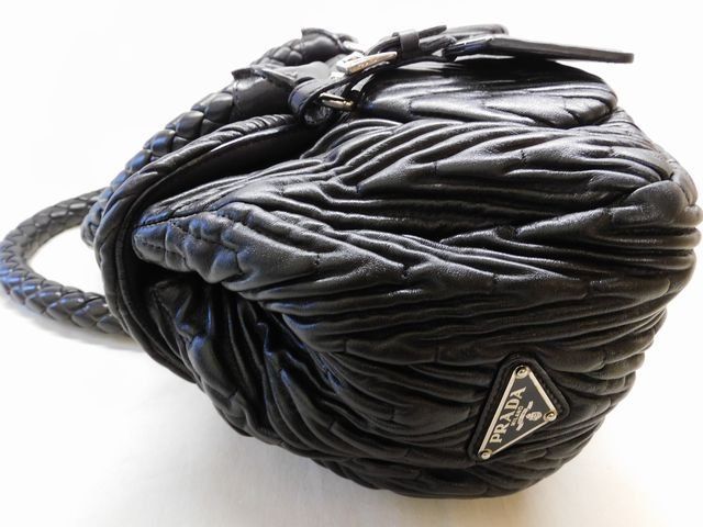 Prada Handbag Leather Color Gathered Black — view 3