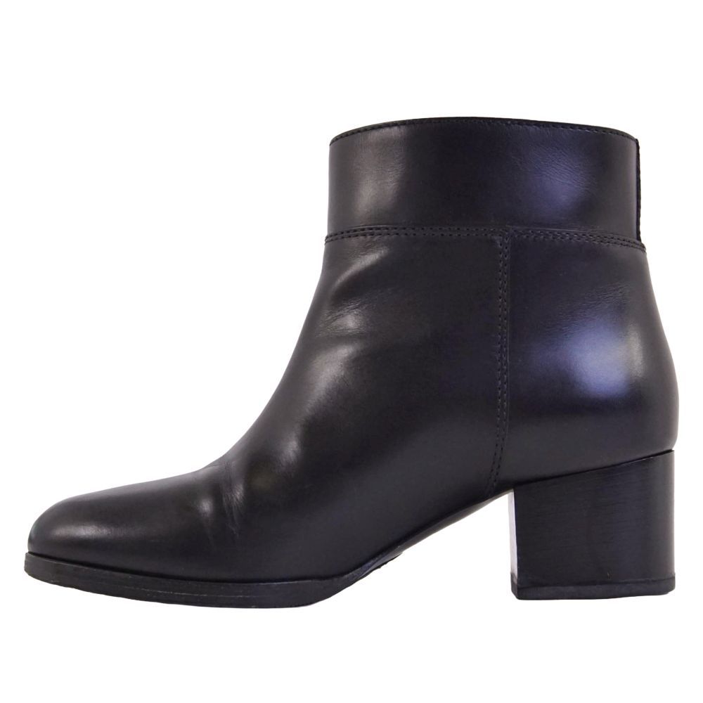 Chanel Boots Short CC Logo — view 7
