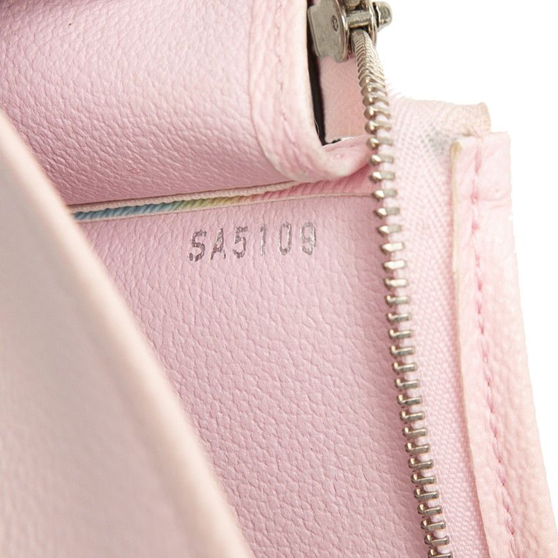Louis Vuitton LV Escale Poche Toilette 26 Clutch Pouch Pastel Multi Color — view 6