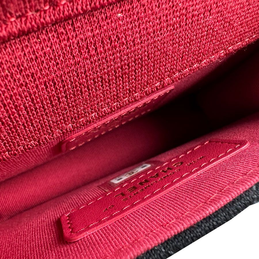 Chanel Shoulder Bag Mini Quilted — view 5