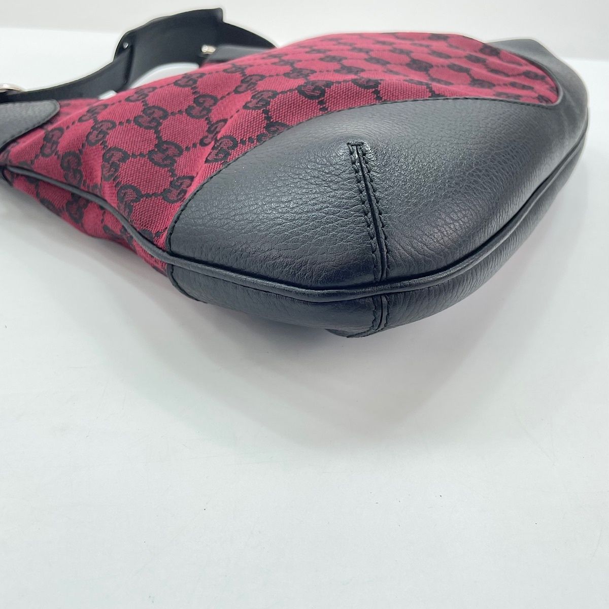 Gucci Shoulder Bag — view 8