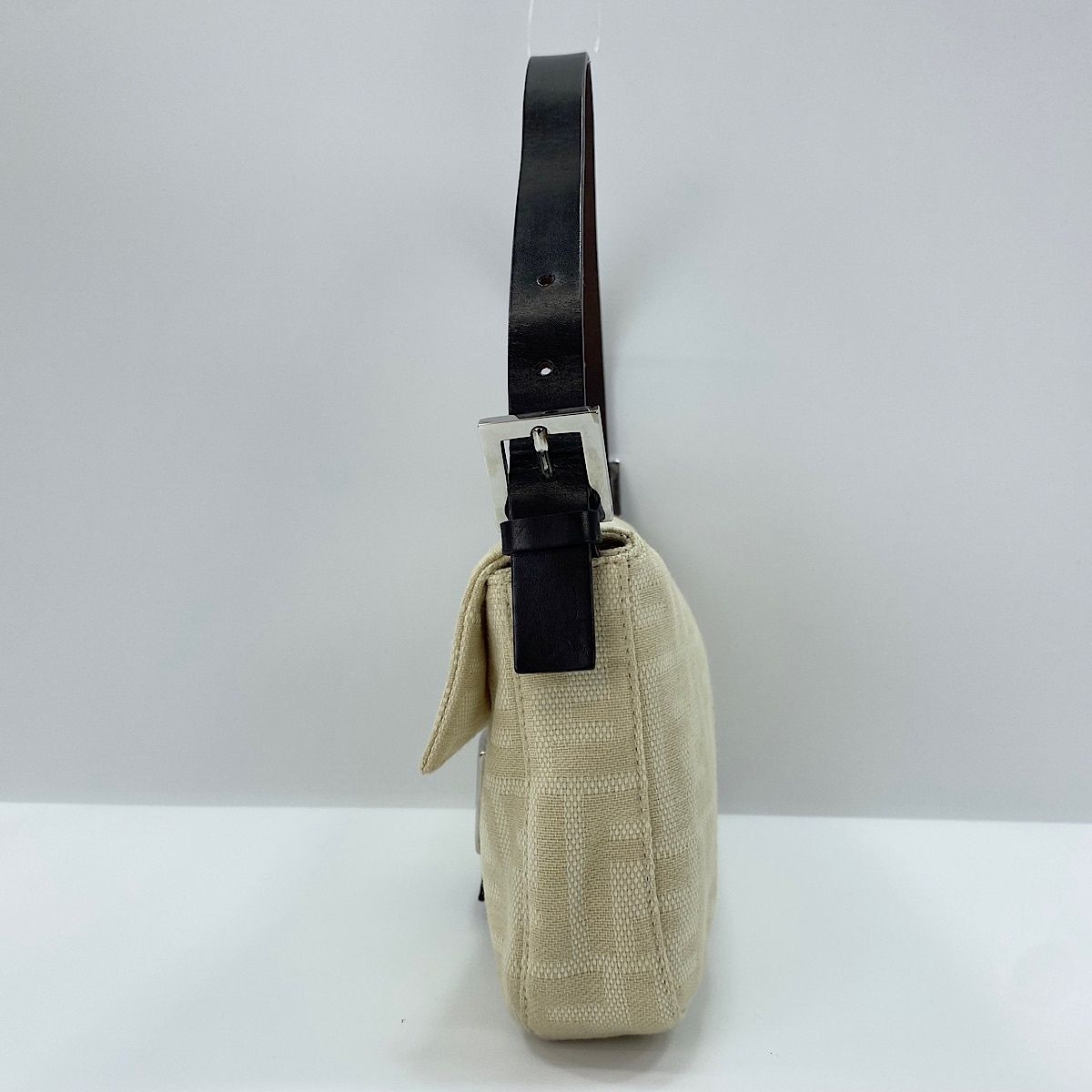 Fendi Handbag Mamma Bucket Zucca — view 5
