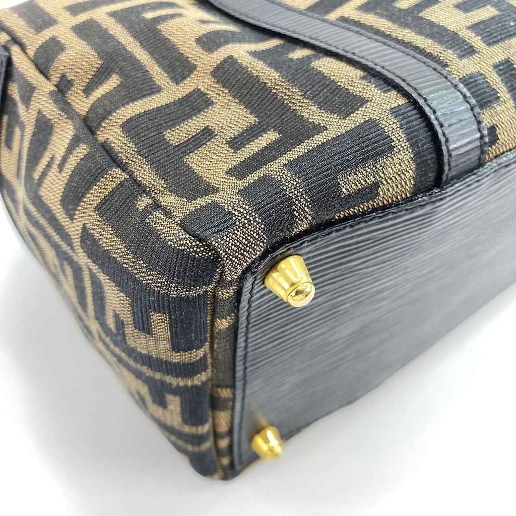 Fendi Handbag Beige — view 8