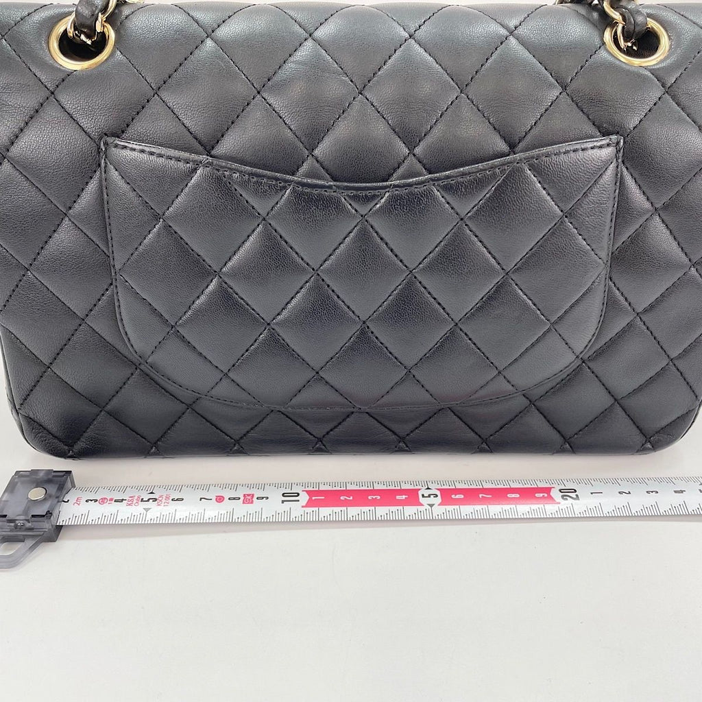 Chanel Shoulder Bag Quilted 25 — view 4