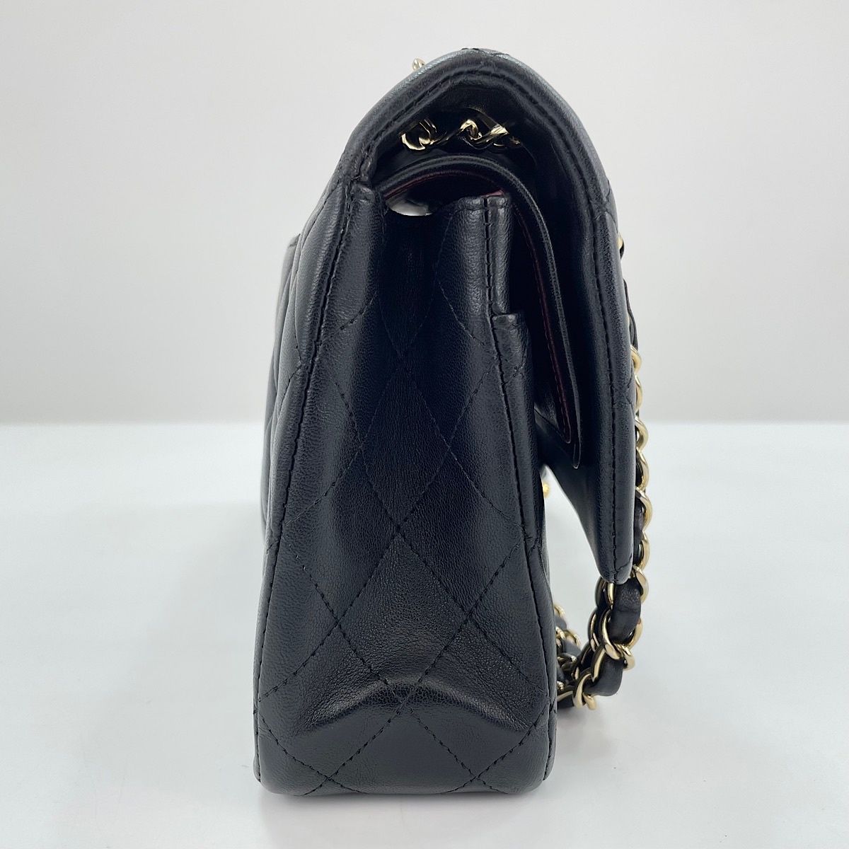 Chanel Shoulder Bag Quilted 25 — view 5