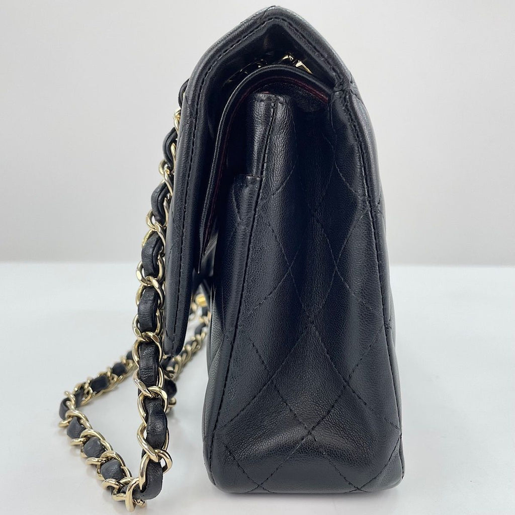 Chanel Shoulder Bag Quilted 25 — view 6
