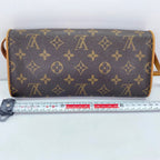 Louis Vuitton Shoulder Bag Pochette Twin GM — view 4