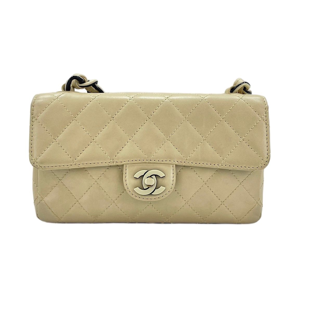 Chanel Shoulder Bag Quilted — view 2