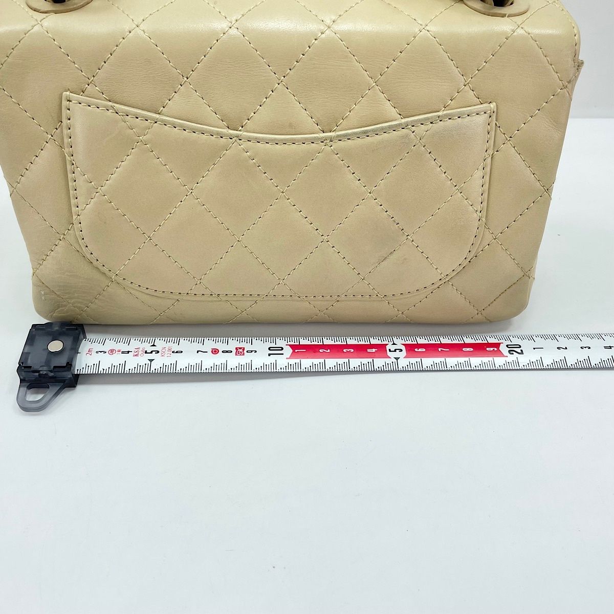 Chanel Shoulder Bag Quilted — view 4