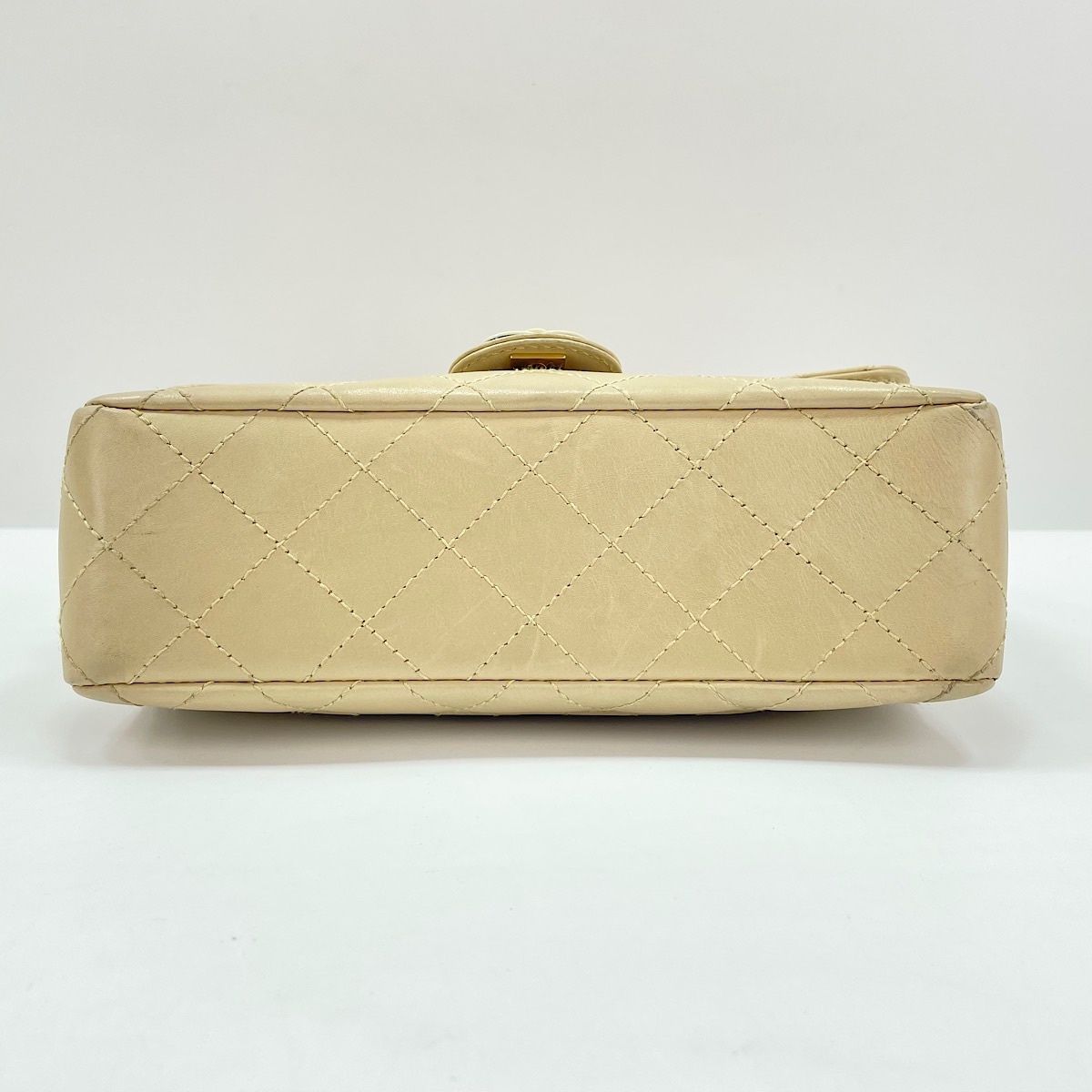Chanel Shoulder Bag Quilted — view 7