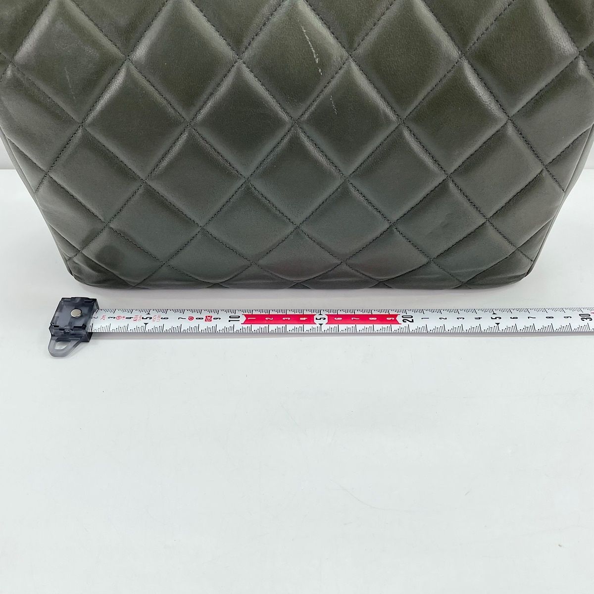 Chanel Shoulder Bag Khaki — view 4