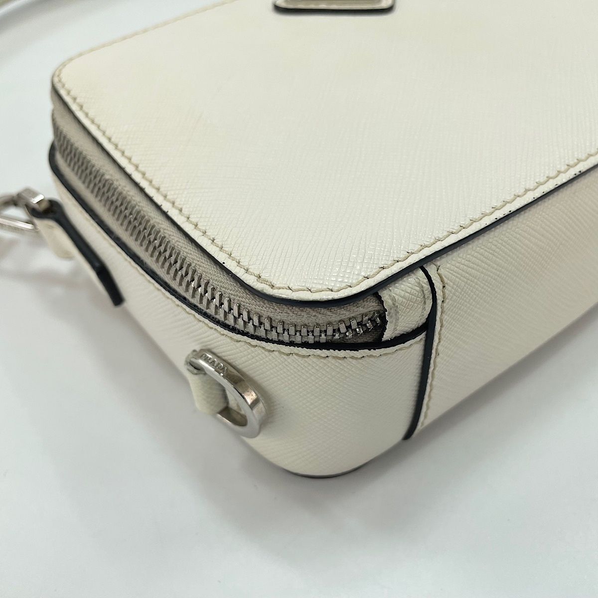 Prada Shoulder Bag White — view 8
