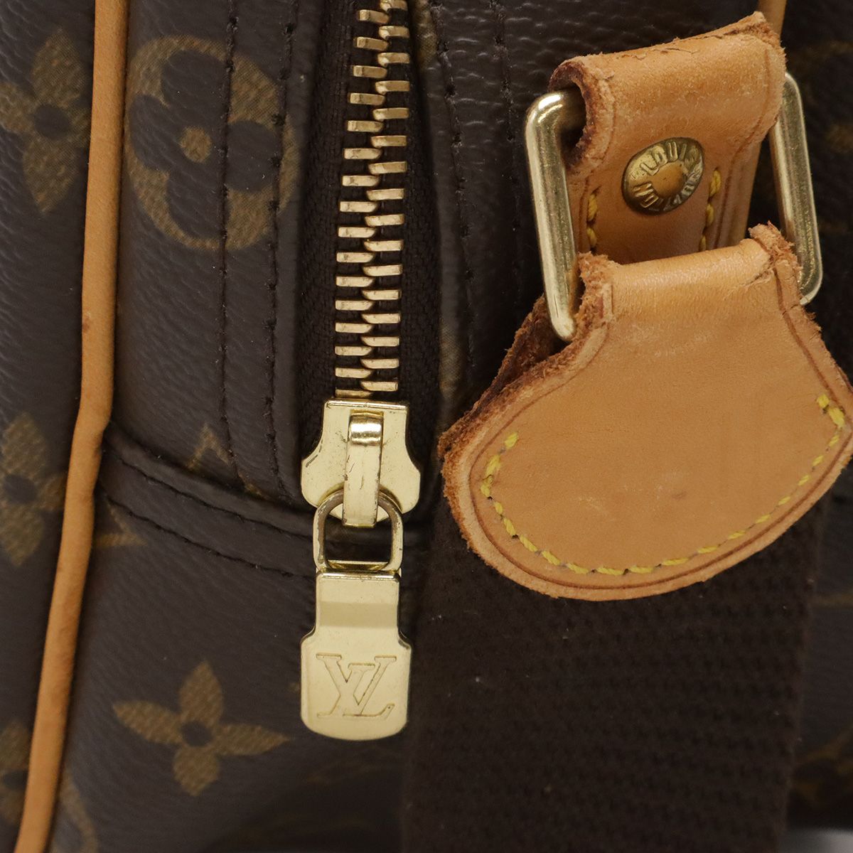 Louis Vuitton Monogram Reporter PM Shoulder — view 4