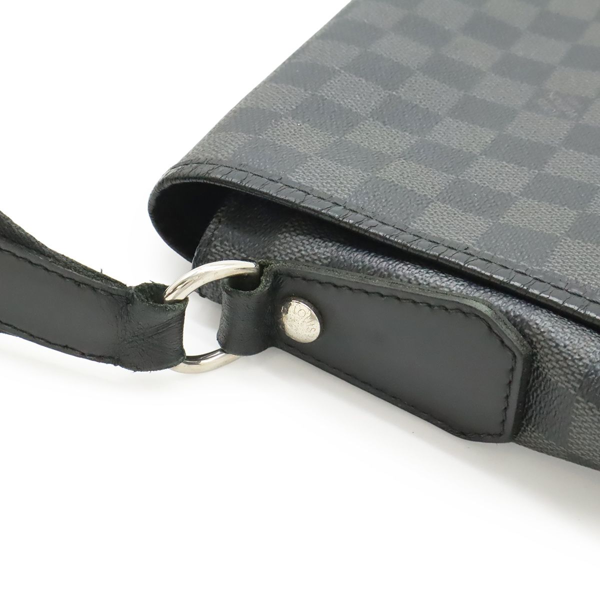 Louis Vuitton Damier Graphite Daniel GM Messenger — view 8