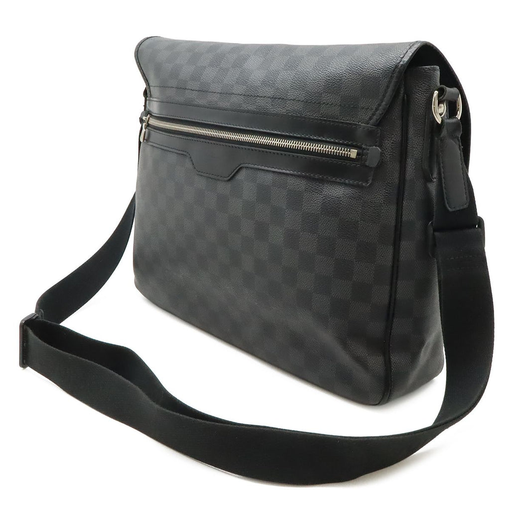 Louis Vuitton Damier Graphite Daniel GM Messenger — view 2