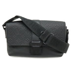 Louis Vuitton Monogram Taurillon S Cape Messenger Shoulder Bag Crossbody Noir