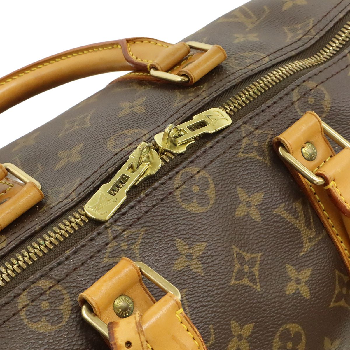 Louis Vuitton Monogram Keepall 45 Boston Bag Purse — view 5