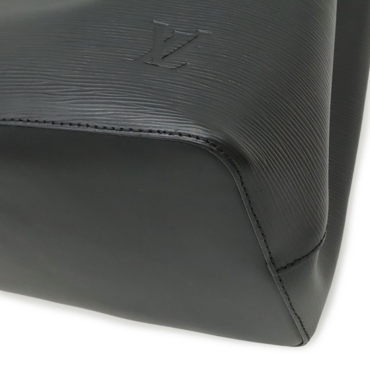 Louis Vuitton Epi Neo Noe Drawstring 2-Way Shoulder Bag Noir Black Silver — view 3